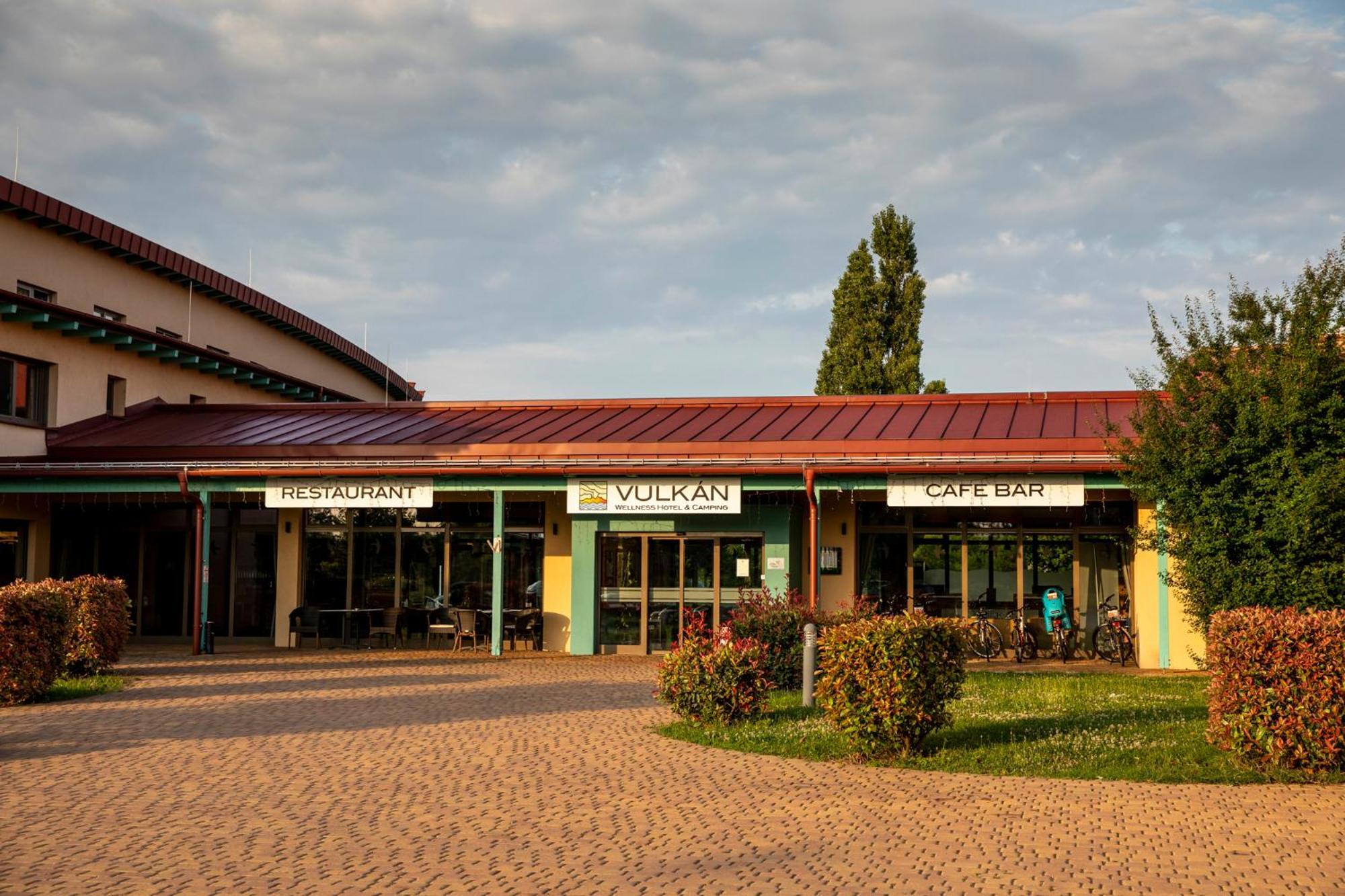 Vulkan Wellness Hotel & Camping Celldömölk Exterior foto